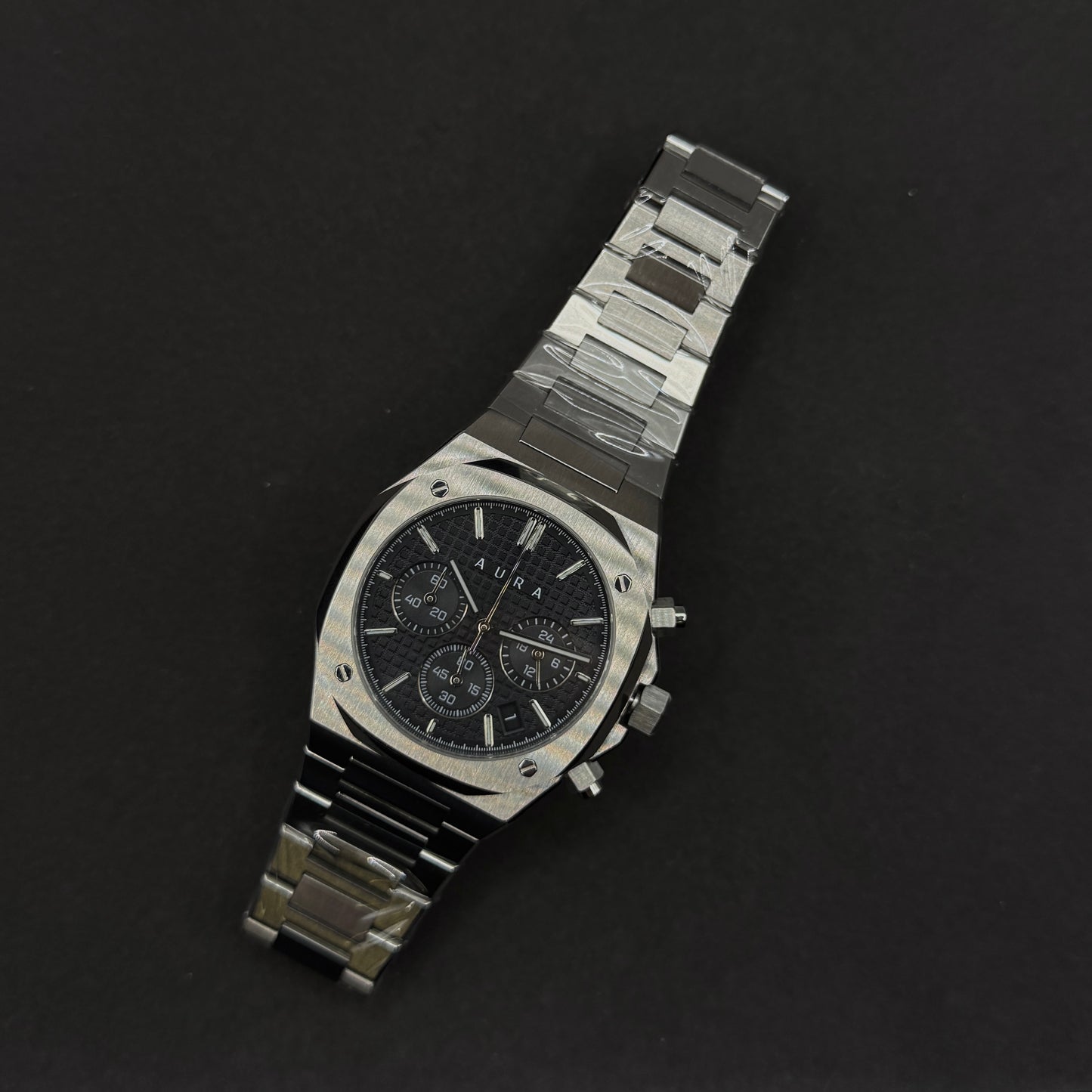 .AURA CHRONOGRAPH 001